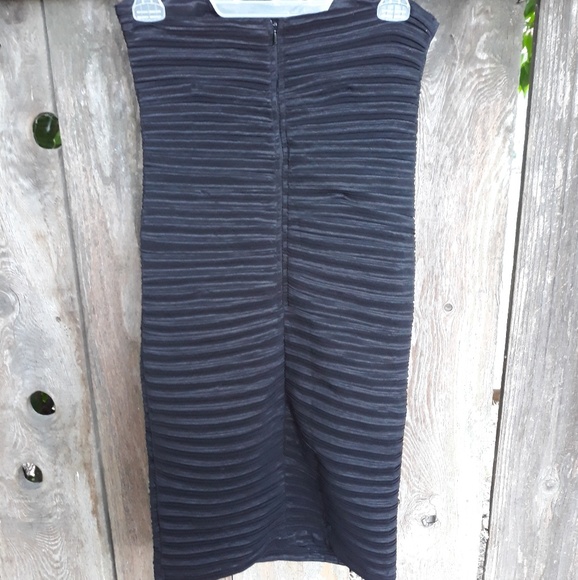 Strapless LBD from Poetry size small - Picture 3 of 3